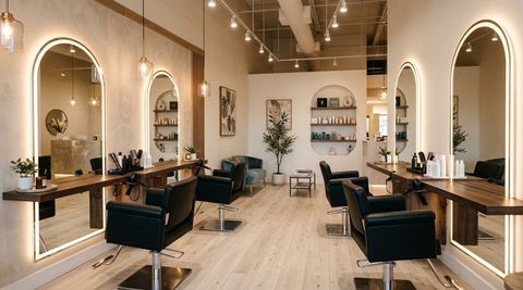 Illustration of J's Beautiful Vibes, beauty salon in Scottsbluff, NE